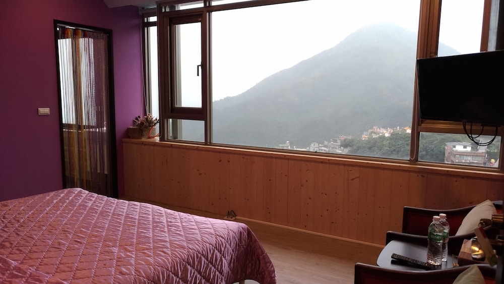 Comfort Double Room (Purple)