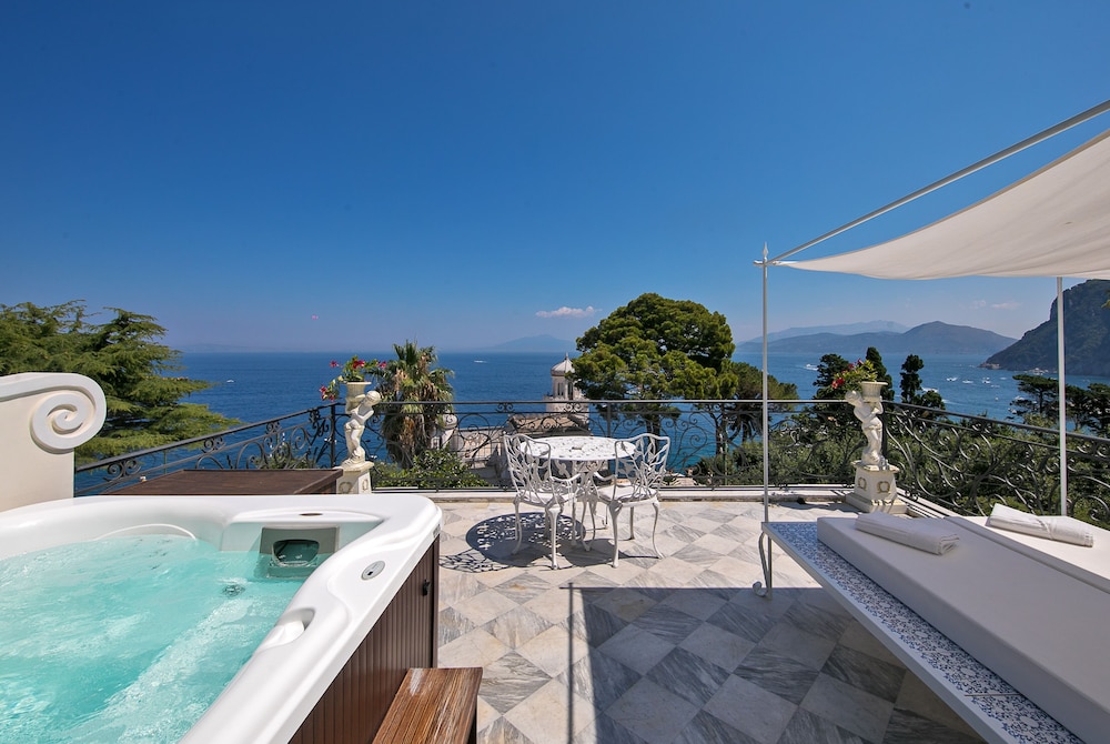 Executive Double or Twin Room, 1 Bedroom, Jetted Tub, Sea View - Photo 1