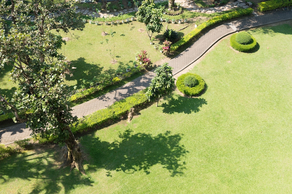 Deluxe Double Room, Garden View - Photo 3