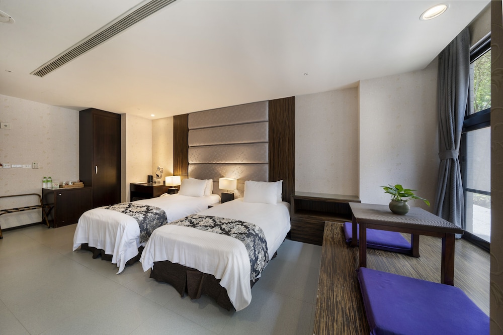 Winter Love - Twin Room photo 2