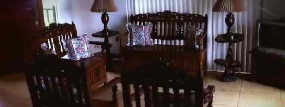 House, 3 Bedrooms photo 1