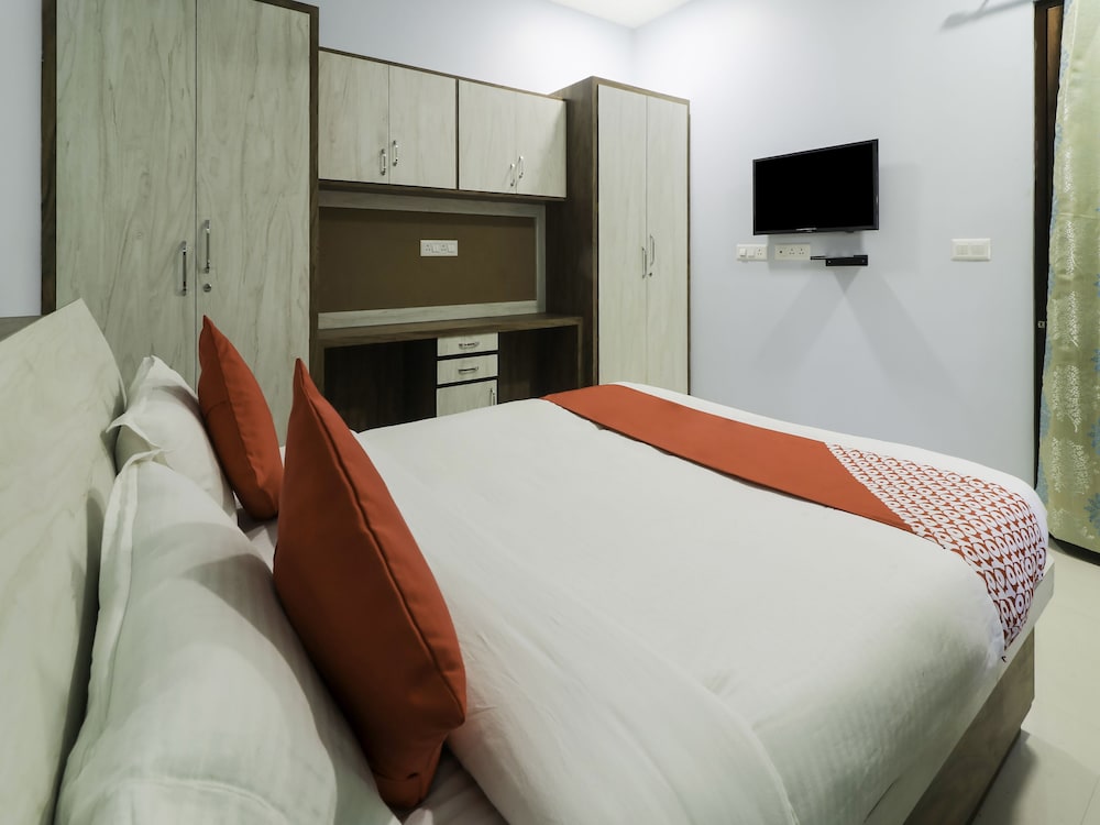 Single Room, 1 Queen Bed