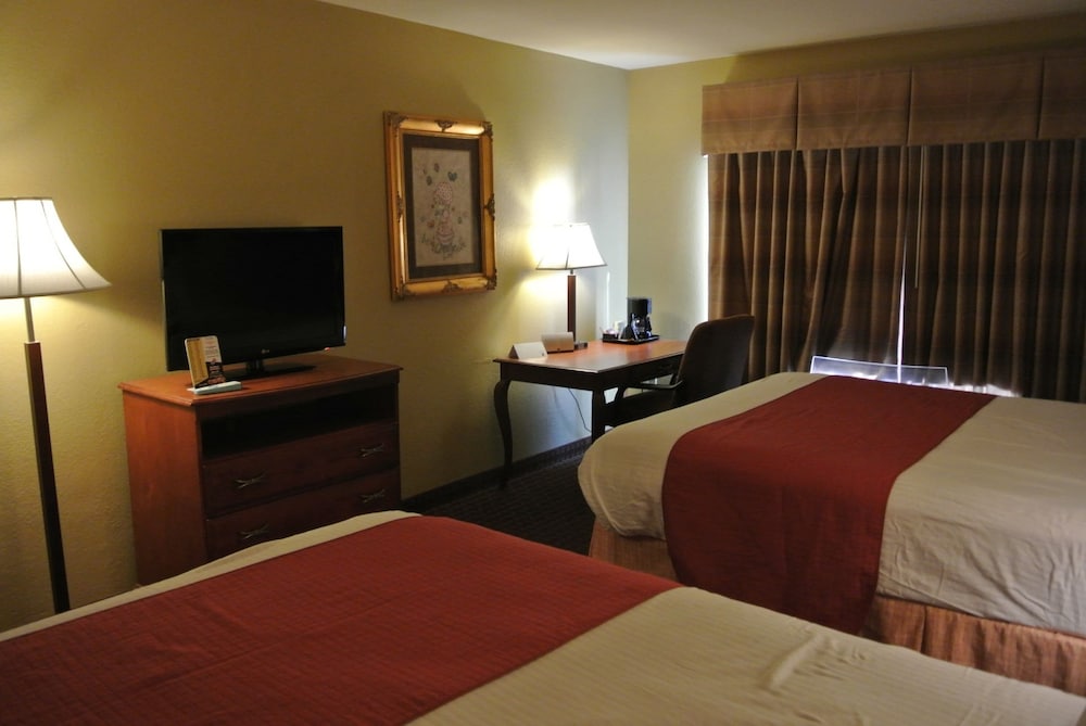 Standard Room, 2 Queen Beds, Non Smoking