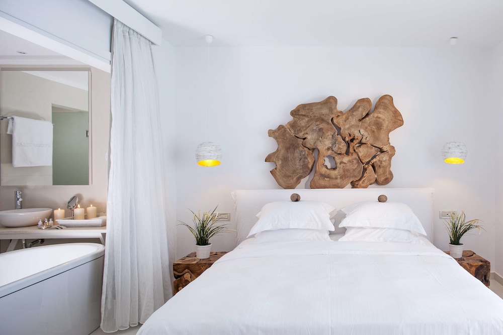 Room, Jetted Tub (Prestige)