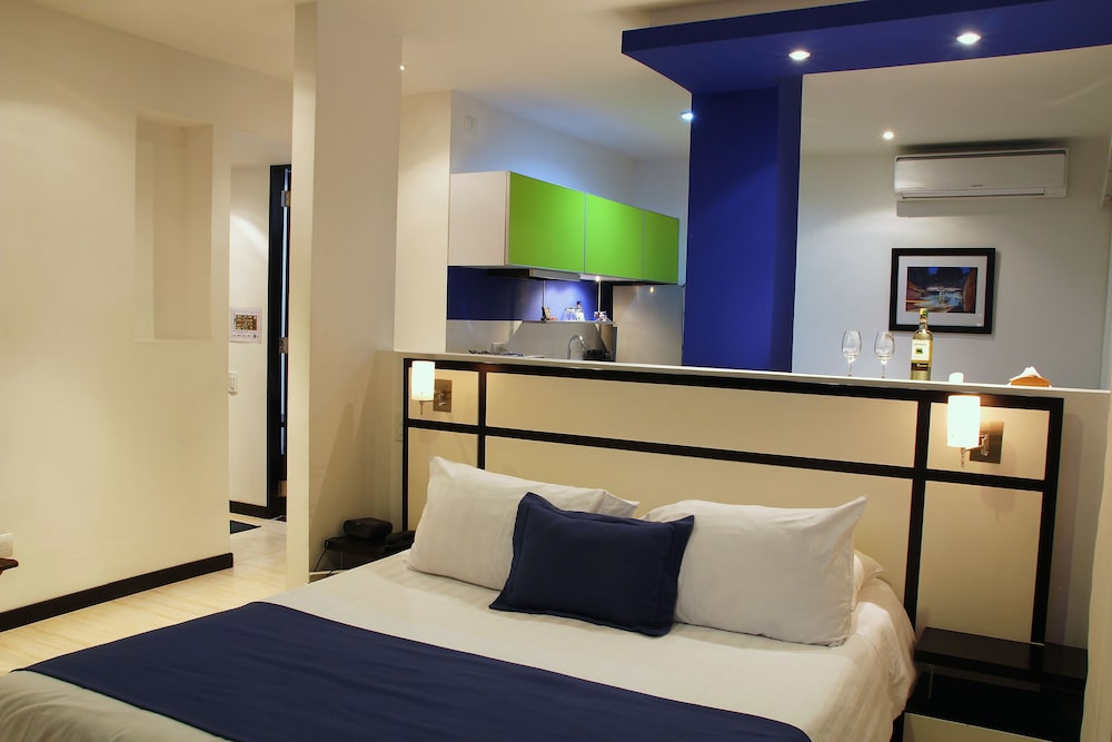 Standard Double or Twin Room, 1 Queen Bed with Sofa bed photo 2