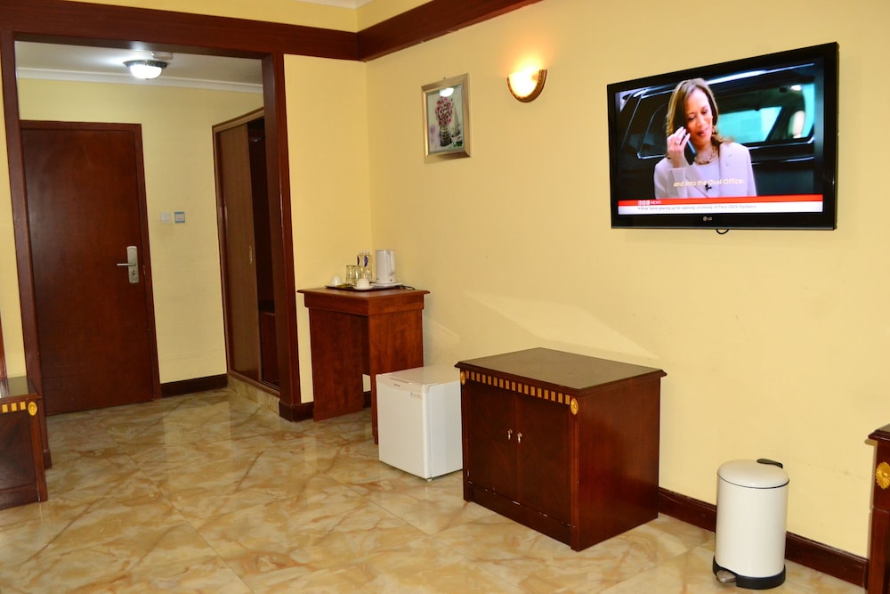 Standard Twin Room, 2 Bedrooms photo 3
