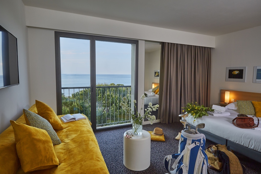 Prestige room with sea side - Photo 2