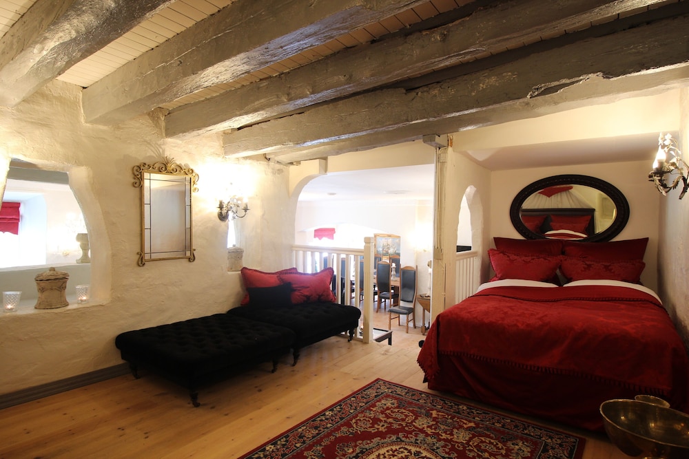 Royal Suite photo 1