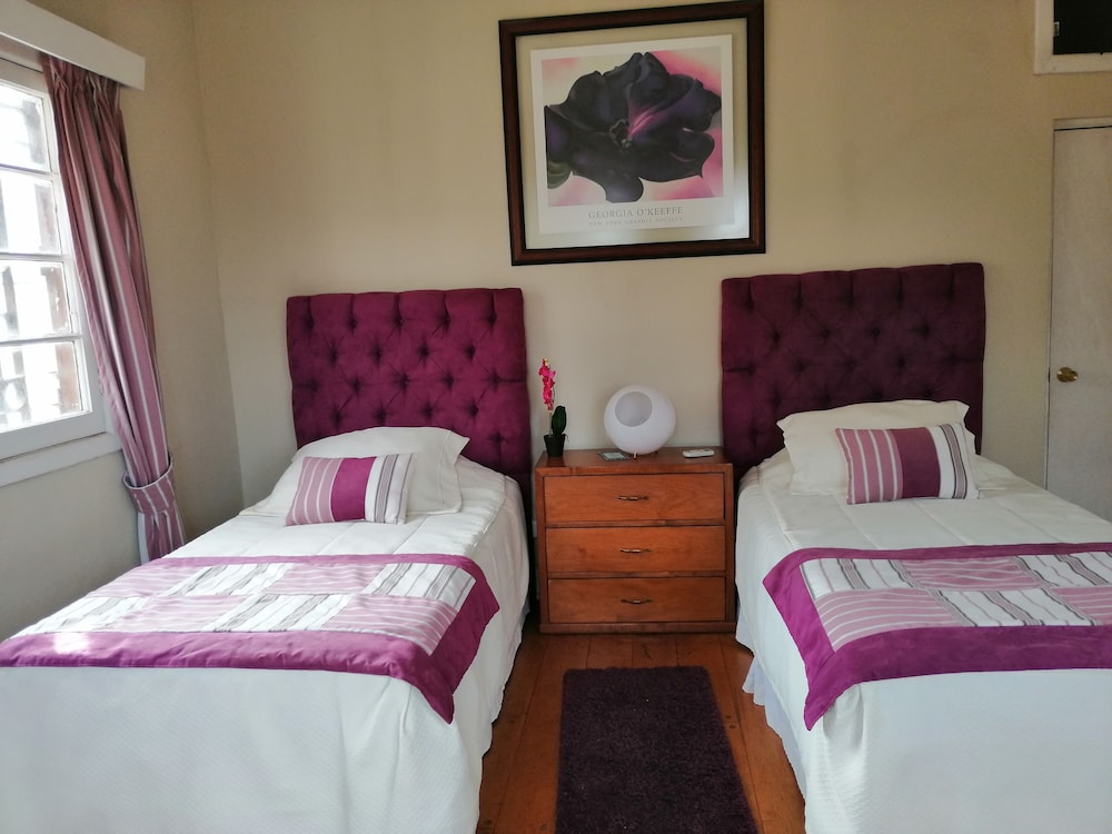Standard Twin Room, 2 Twin Beds photo 3