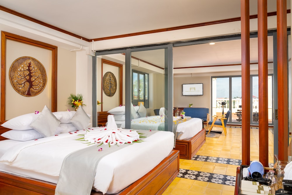 Luxury Presidential Suite