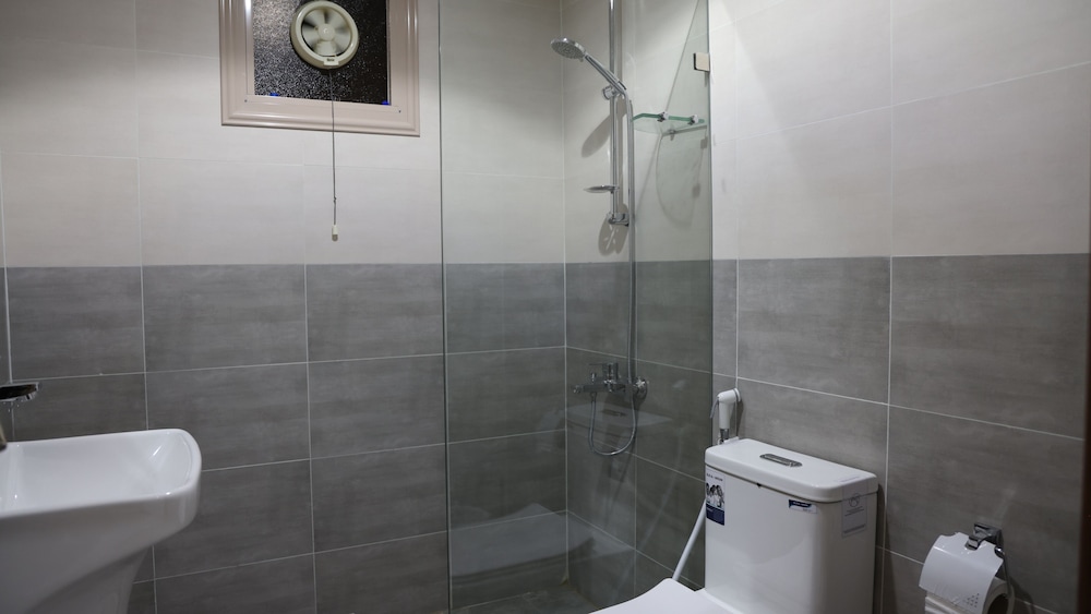 Standard Apartment - Photo 9