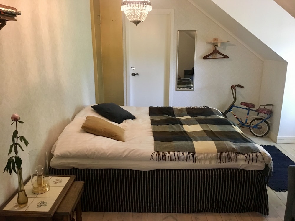 Classic Double Room, 1 King Bed with Sofa bed, Canal View photo 1