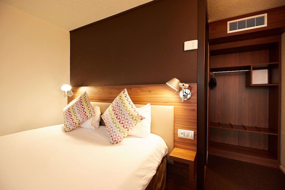 Standard Room, 1 Double Bed - Photo 4