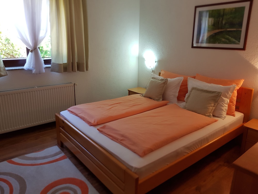 Twin Room, Mountain View photo 1