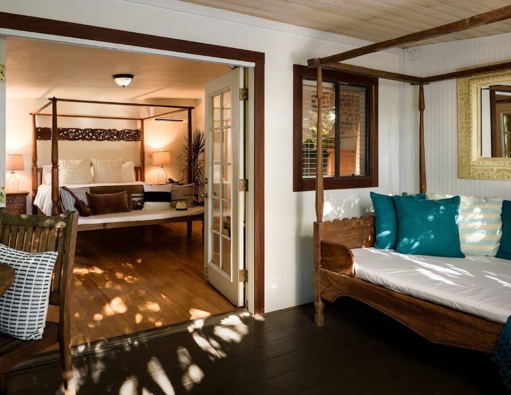 1 King Garden Suite photo 1