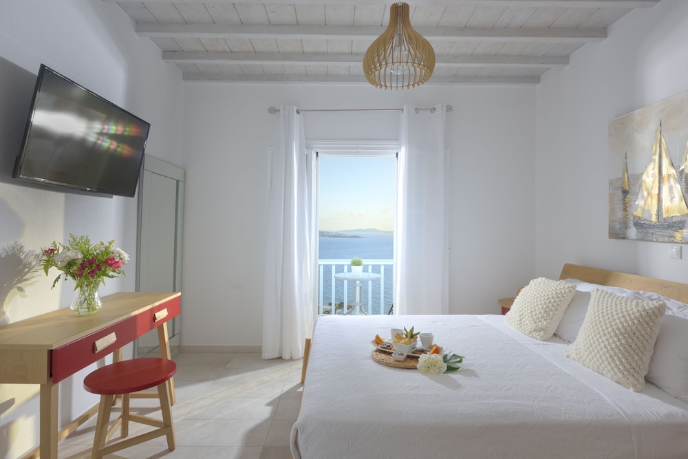 Economy Suite