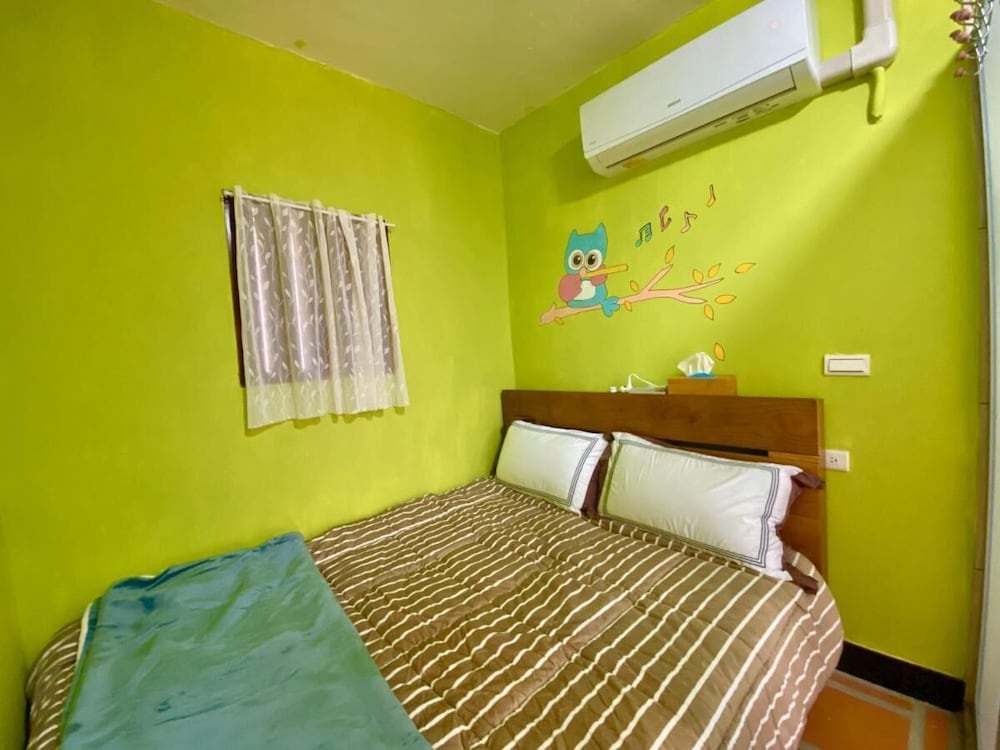 Basic Room photo 2