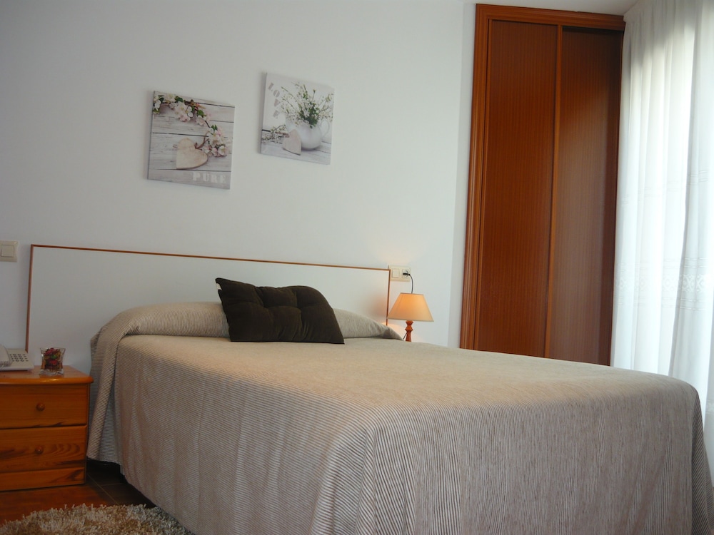 Double Room - Photo 3