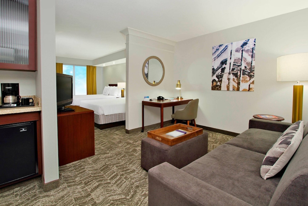 Studio Suite, 2 Double Beds - Photo 2