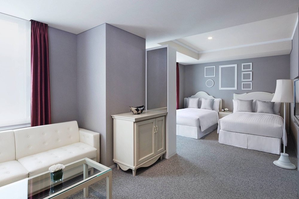Deluxe Room, 2 Twin Beds, Corner