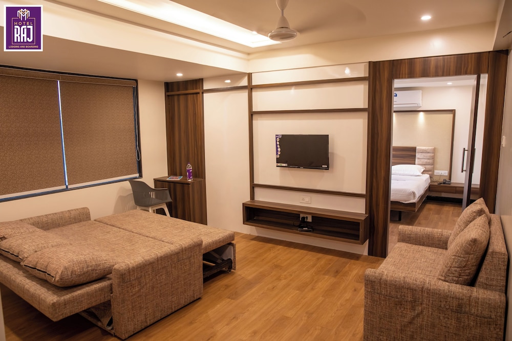 Royal Suite photo 2
