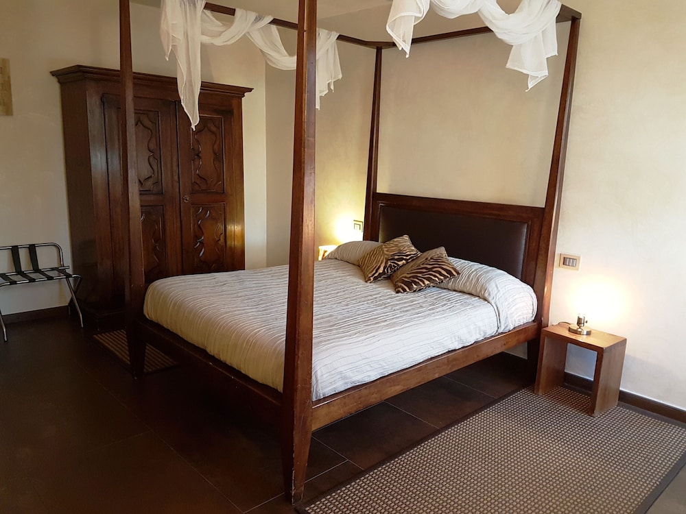 Superior Triple Room photo 3