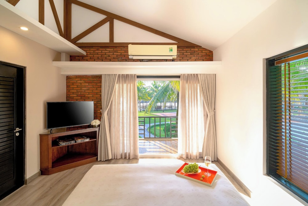 Deluxe Room, Ocean View photo 1