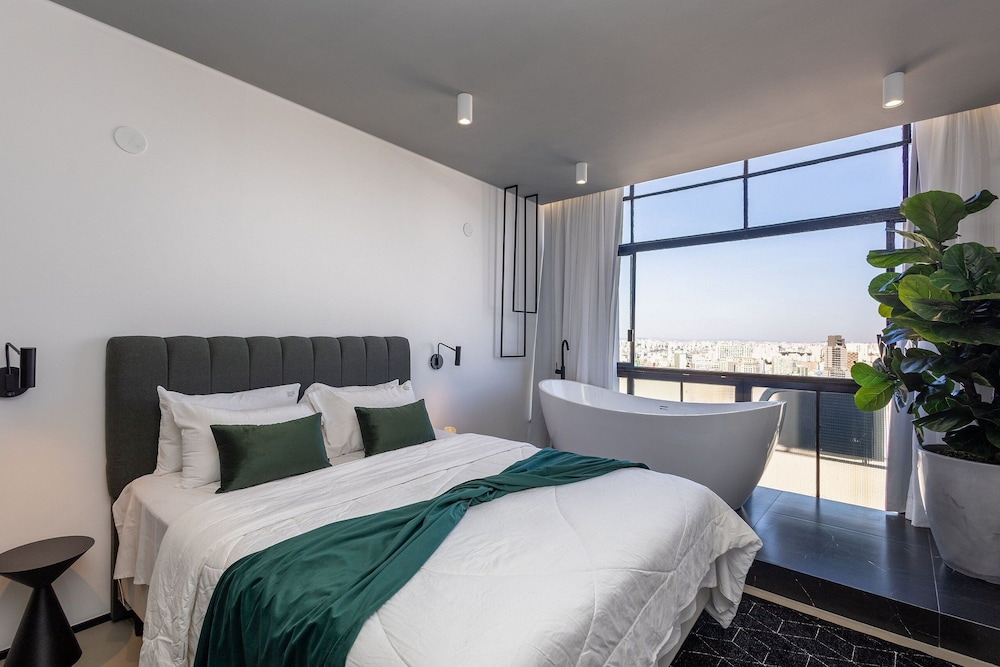 Exclusive Apartment