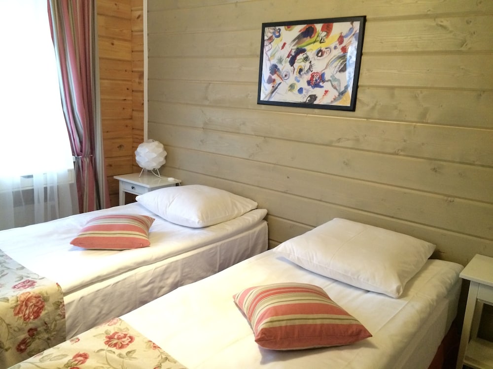 Family Cottage, Kitchen, Garden Area photo 3