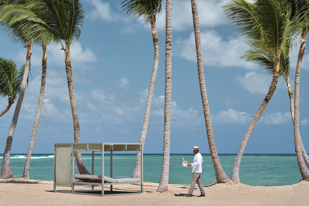 Excellence Club Junior Swim Up Suite + 20% OFF SPA photo 3