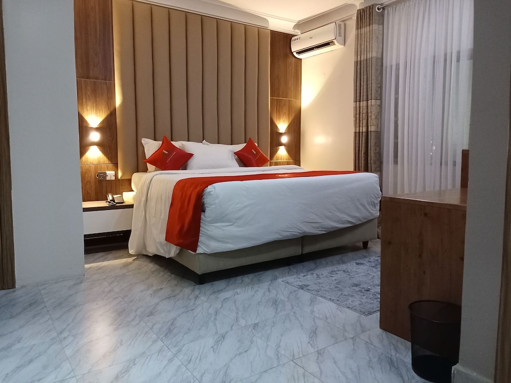 Deluxe Room - Photo 4