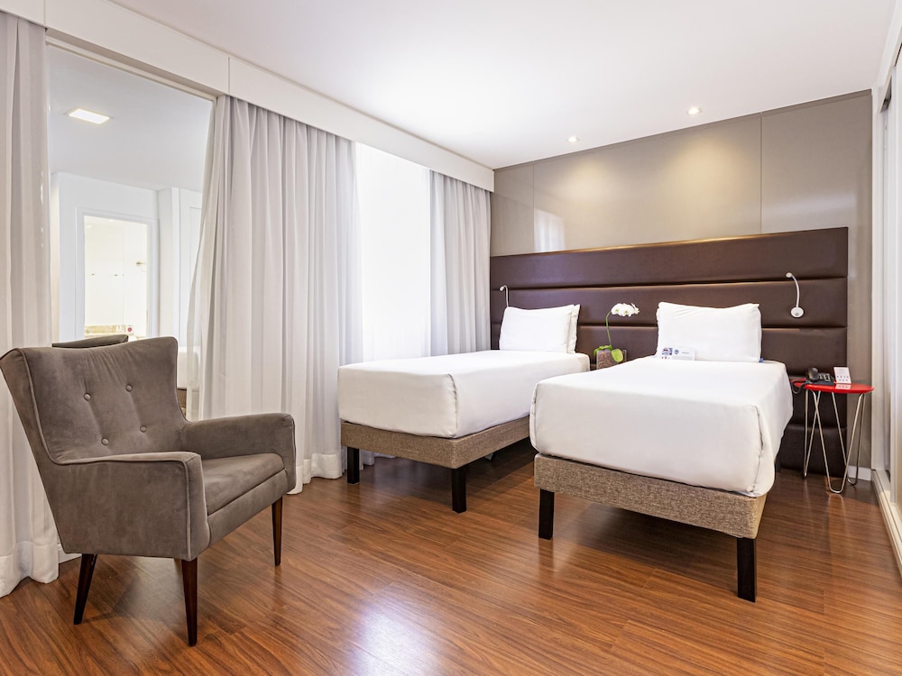 Junior Suite, Multiple Beds, City View