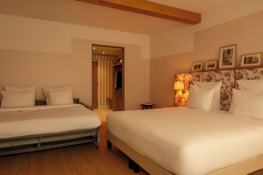 Executive Room - Photo 2