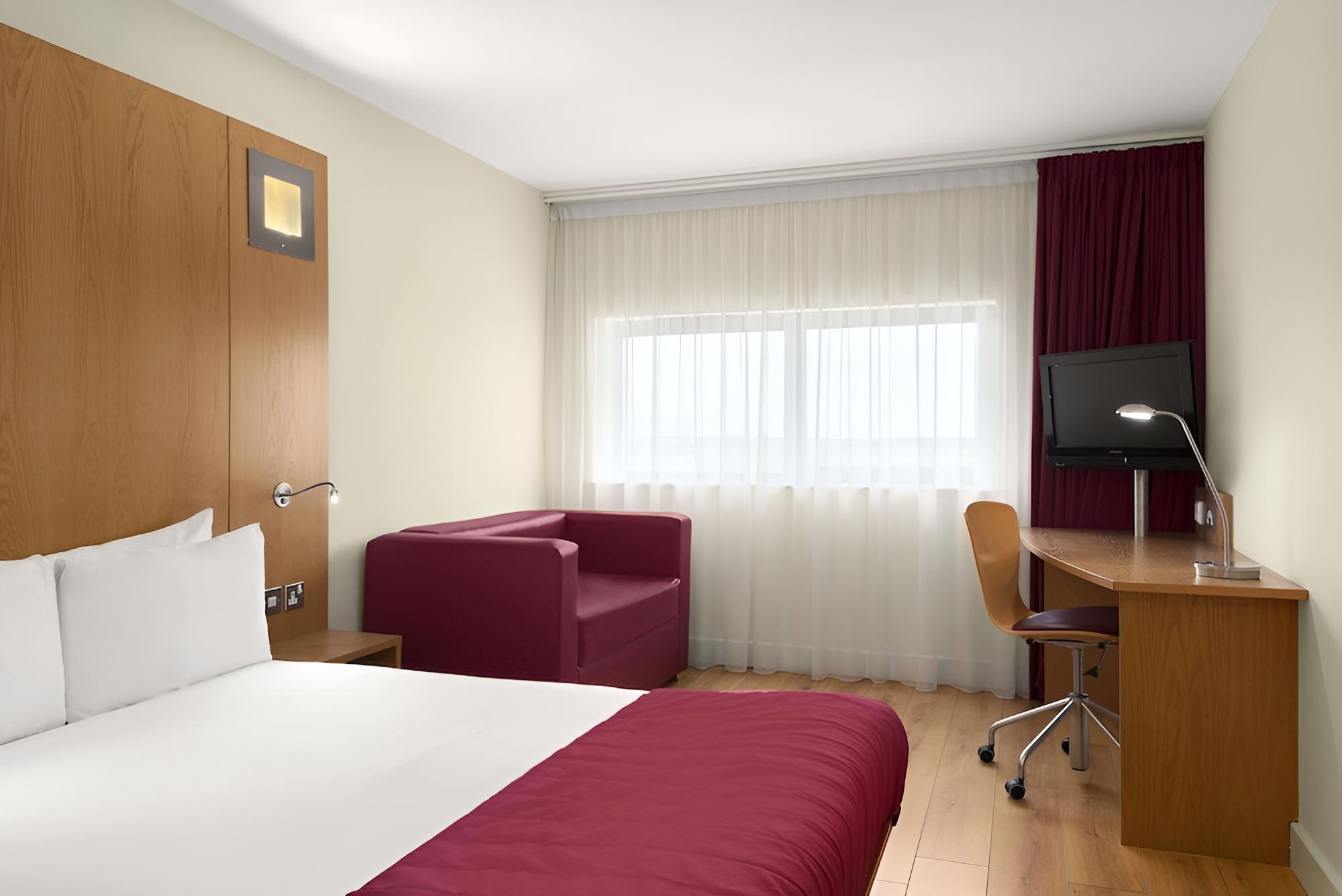 Room, 1 Double Bed, Accessible, Non Smoking photo 2