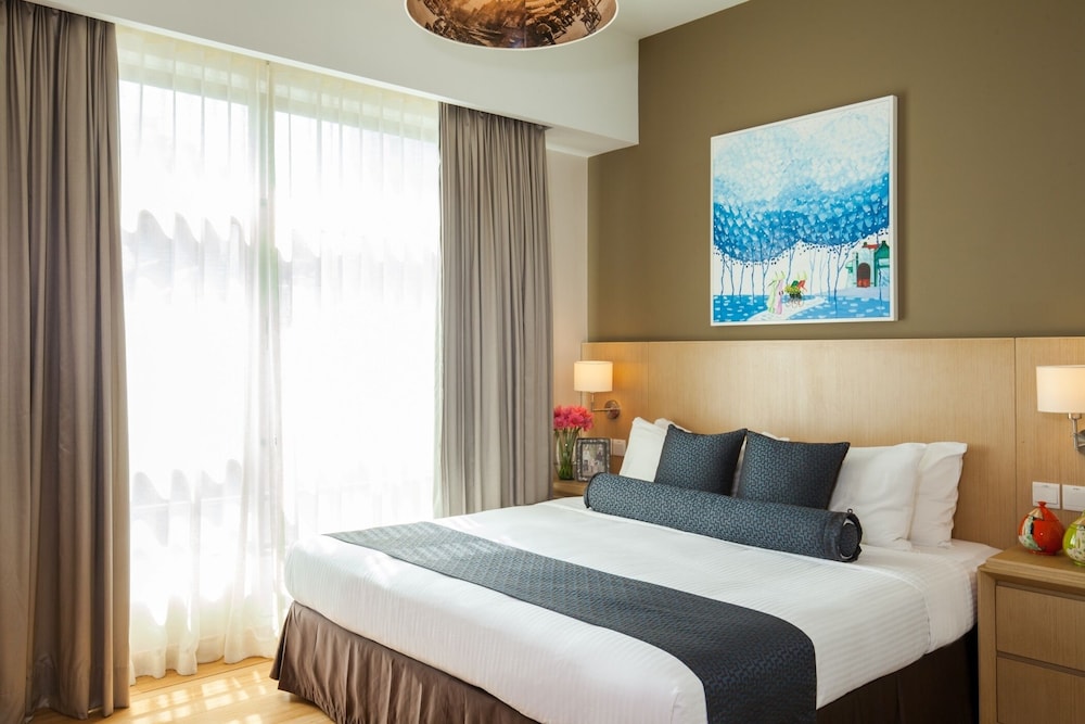 2-Bedroom Executive Suite Apartment