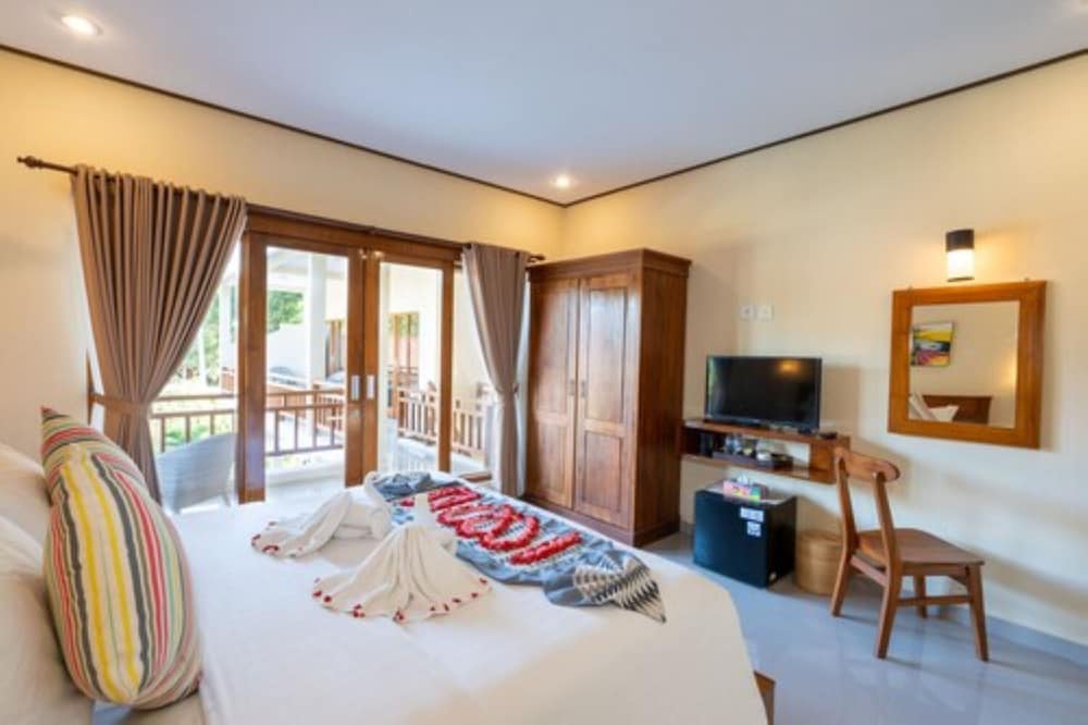 Double Room, Pool View, Poolside photo 2