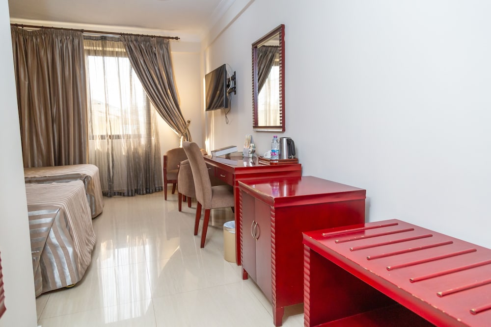 Twin Room - Photo 5
