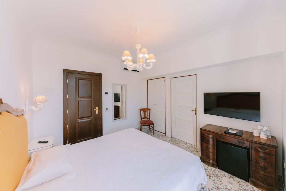 Camera Basic con letto matrimoniale o 2 letti singoli - Photo 8