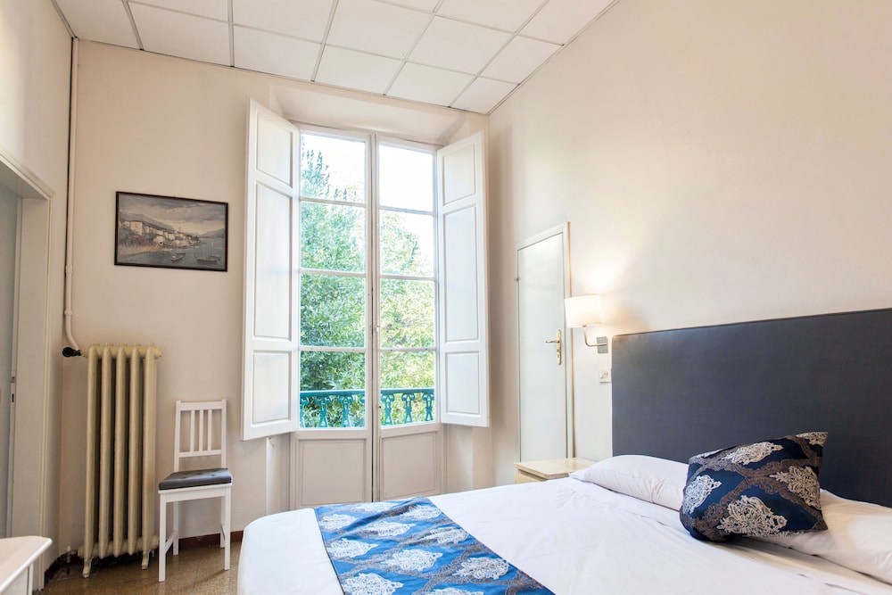 Classic Double Room Single Use photo 3