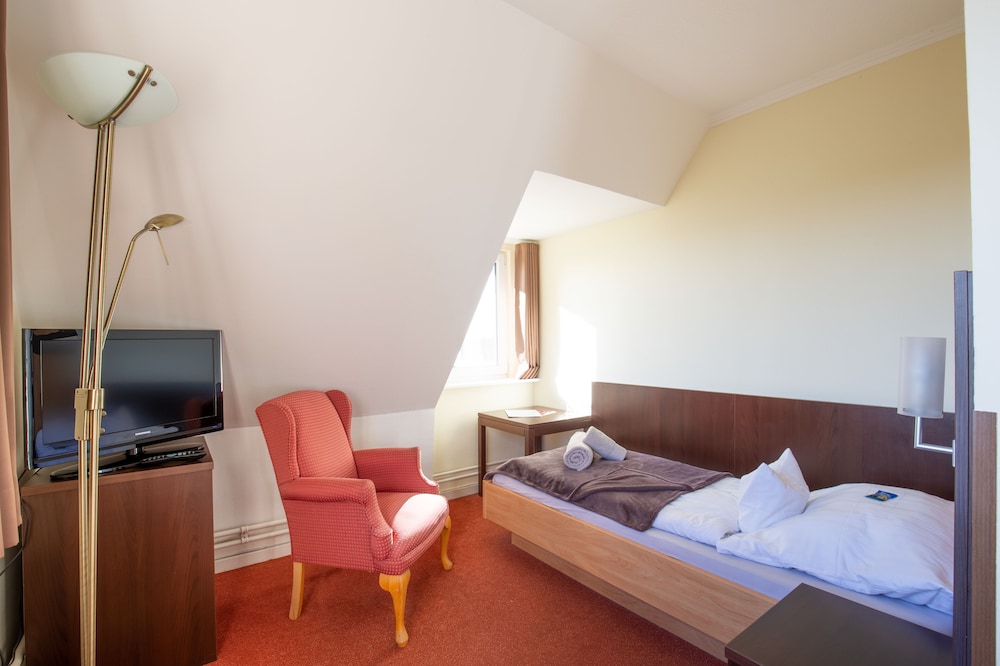 Classic Single Room