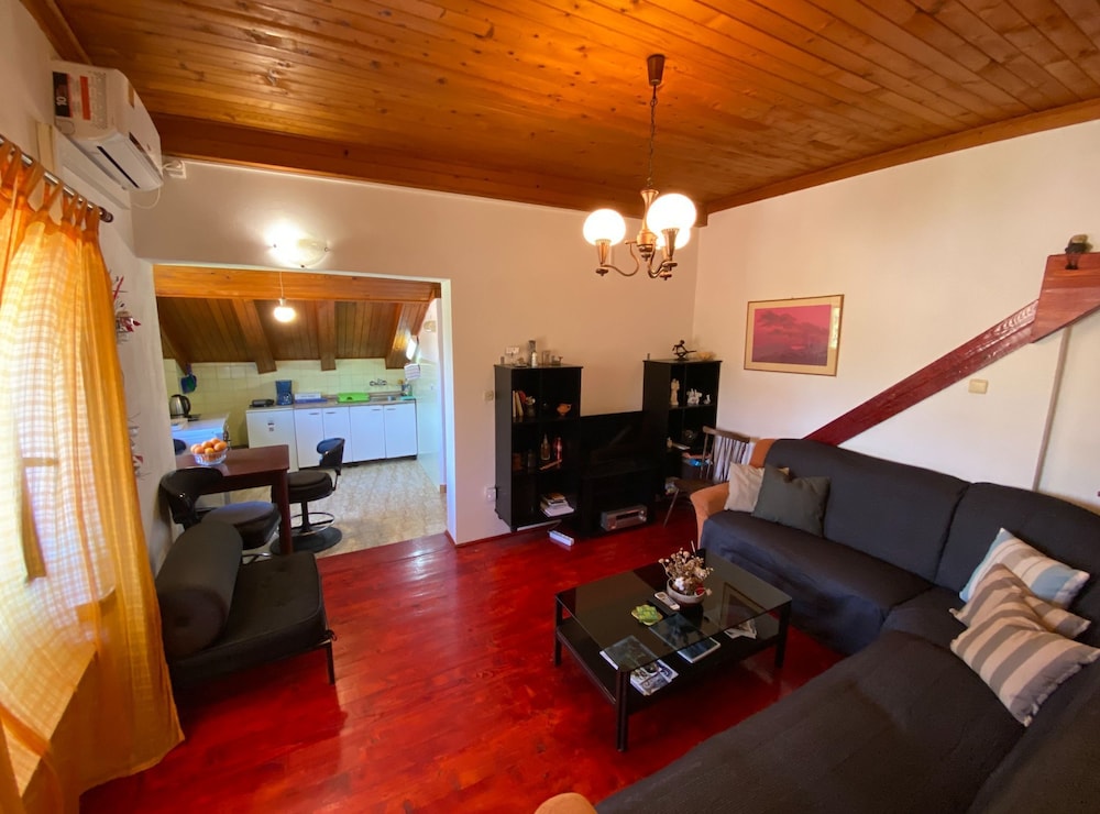 Apartment (Two bedroom apartment)