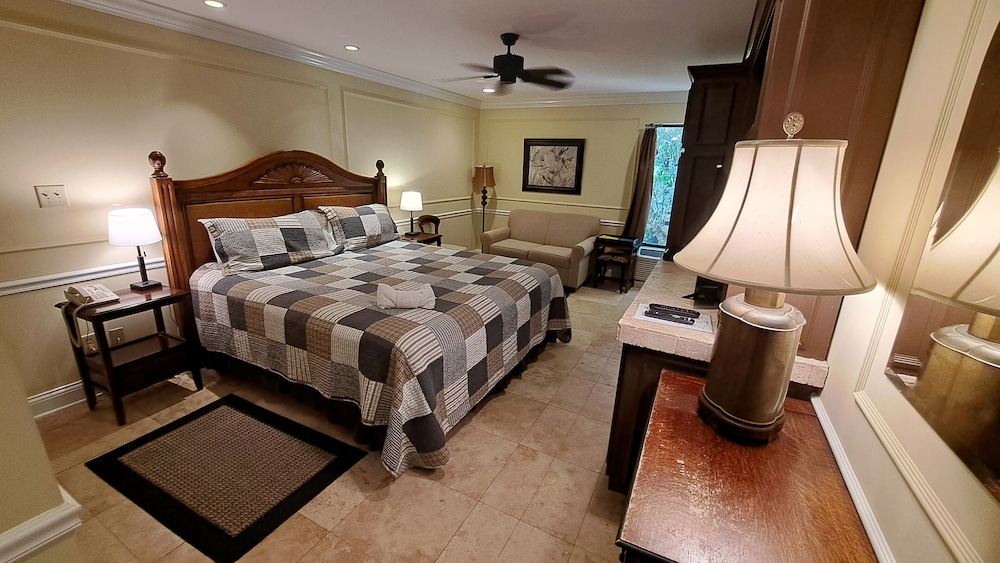 King Room 111