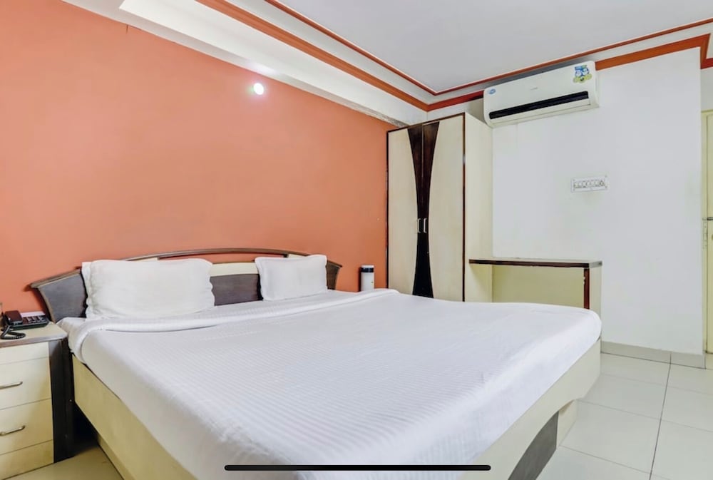 Classic Double Room, City View photo 1