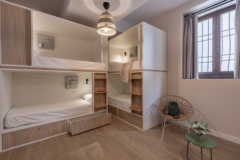 Room for 4 people with private bathroom photo 2