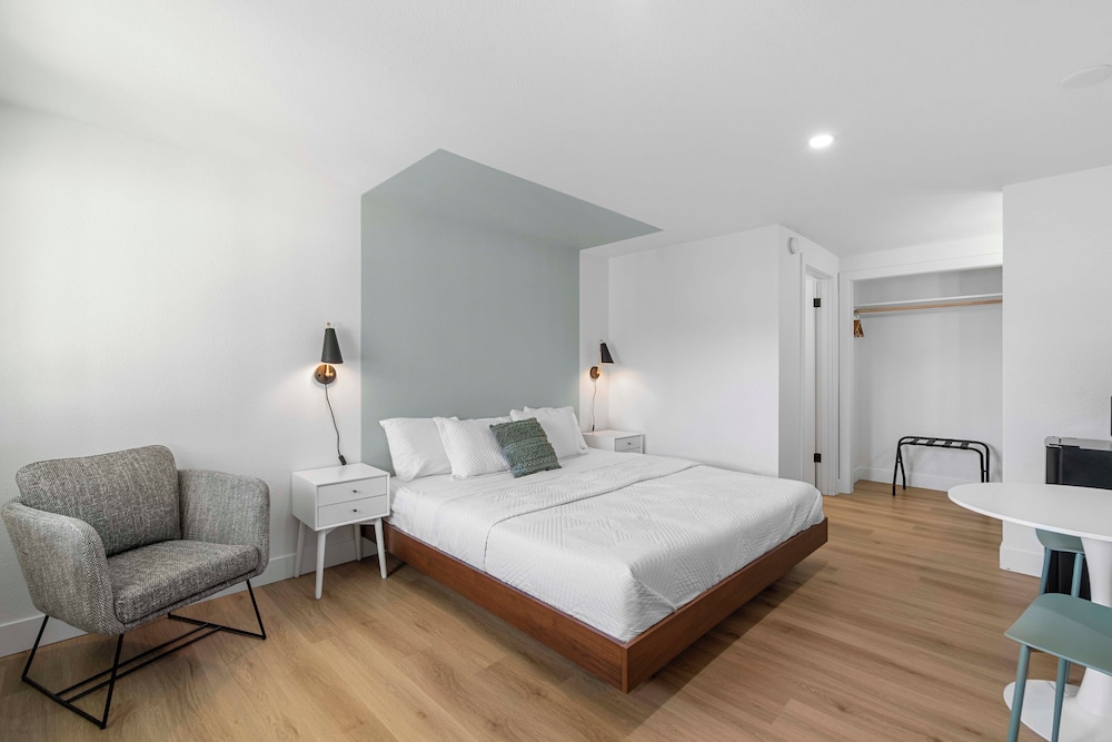 Premium Room, 1 King Bed