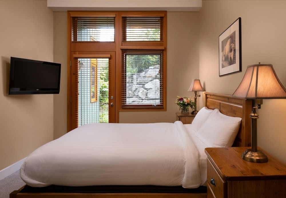 Two Bedroom Trout Lake Townhome photo 1