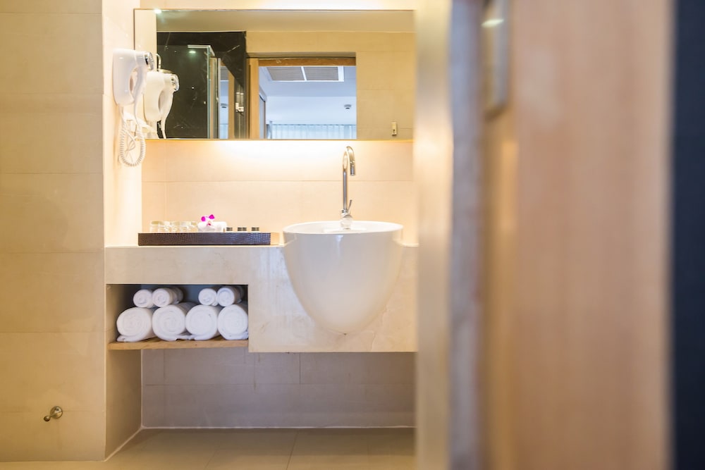 Suite, 2 Bedrooms (Vista) - Photo 18