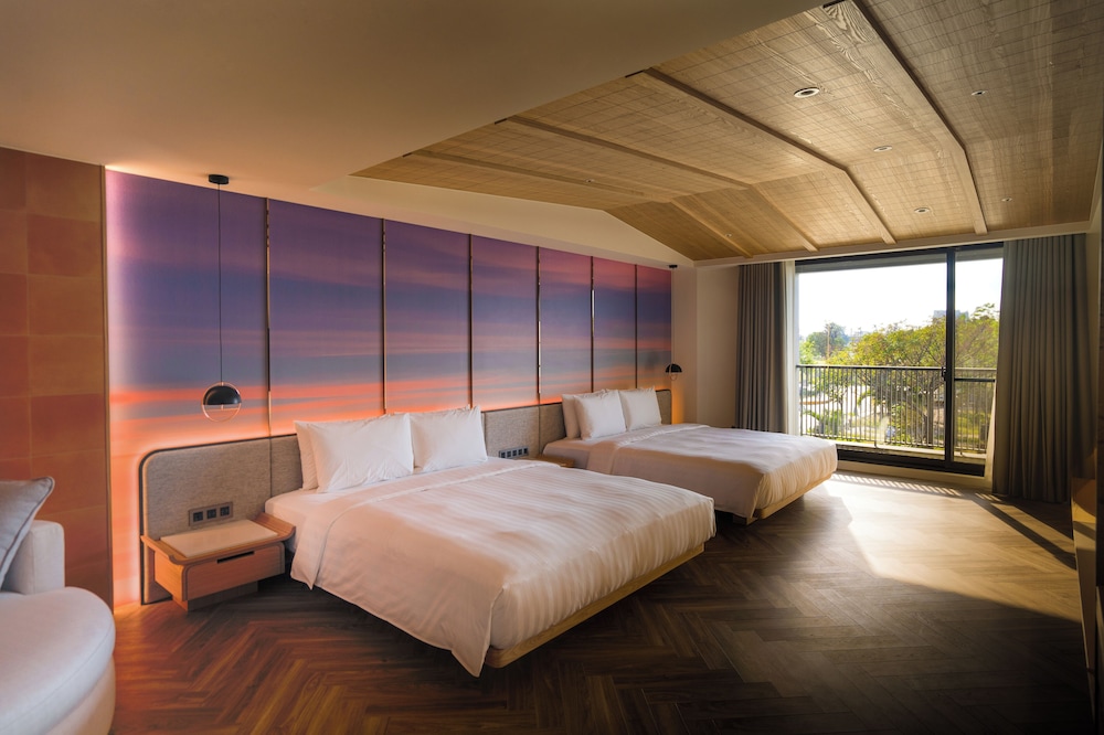 Premium Quadruple Room