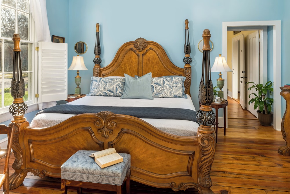 Executive Suite, Ground Floor (Martha Edwards Suite)
