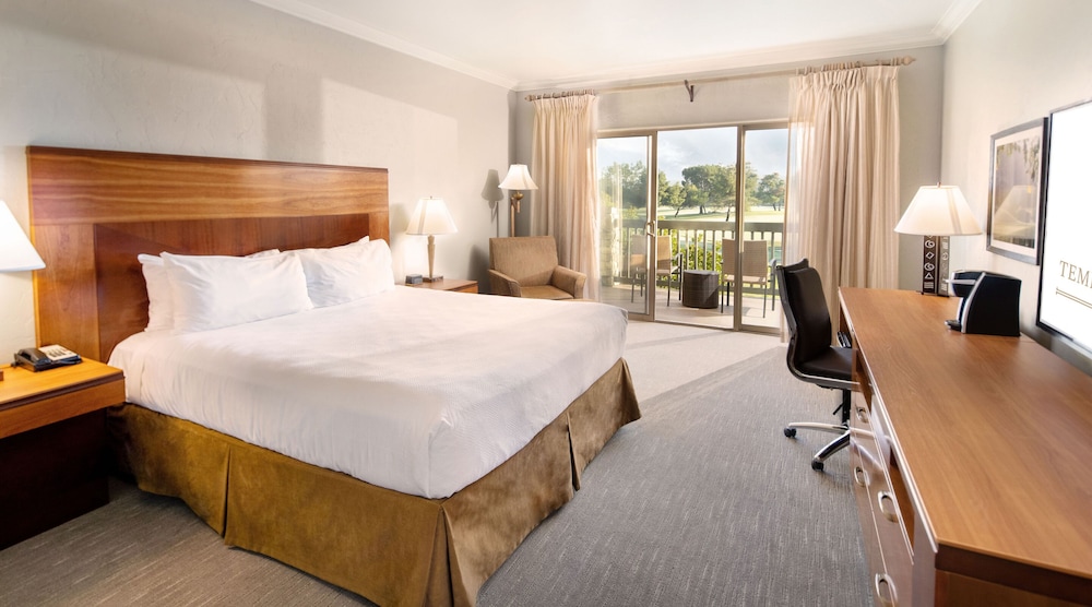 Executive Room, 1 King Bed - Photo 1
